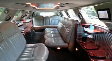 Inside the Lincoln Town Car Madrid