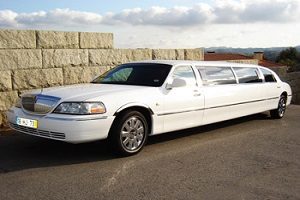 Main - Lincoln Town Porto - Limousines Transfer 247