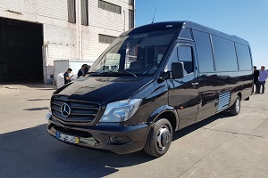 Luxury Minibus, Lisbon