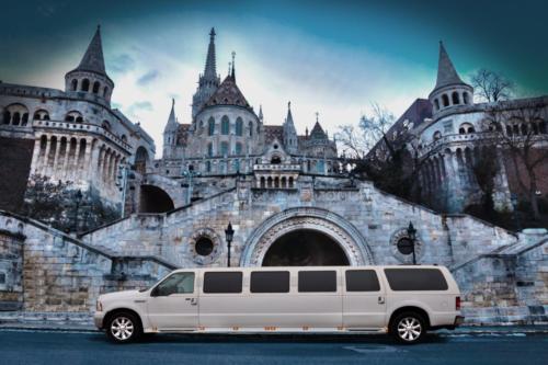 Budapest - Ford Excursion Limousine (3)