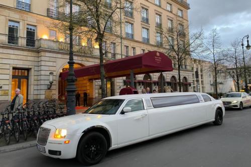 Limousinetransfer247 Chrysler, Berlin 