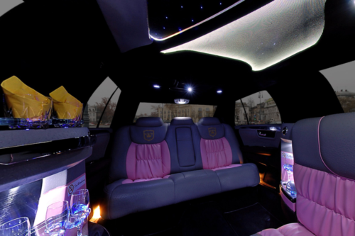 Pink Cadillac DTS Limousine, Budapest (5)