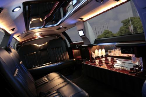 LM004-Limousine-Lincoln-Town-Car-8-pass-09