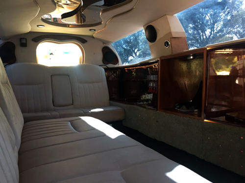Lincoln-Town-Pink-3 Valencia