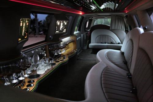 Navigator-Limousine-2